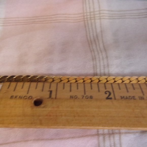 Flat Gold Tone Chain Necklace 18" Long - Picture 5 of 5